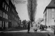 Picture : Square of Petit Breuil